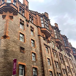 Safestay Cowgate Hostal